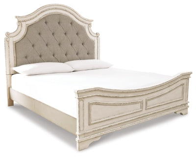 Cama tapizada Realyn California King con paneles