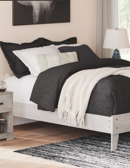 Trinell Queen Panel Bed